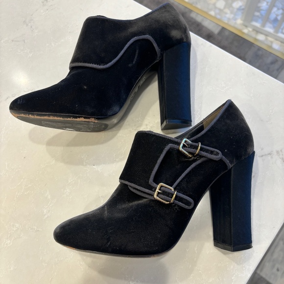 Tory Burch Carley Gray Grigio Velvet buckle bootie. 8.5 Block Heel - Picture 1 of 5
